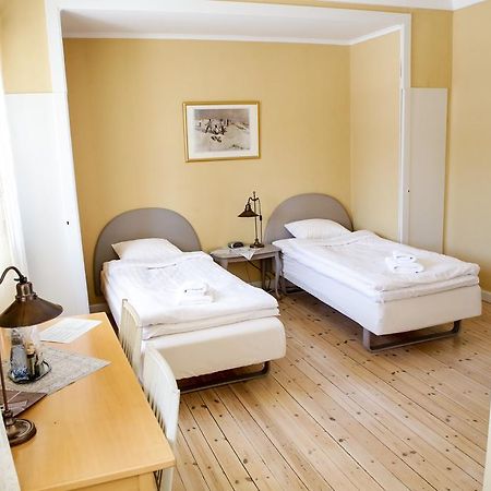 Kaggeholms Slott Bed & Breakfast Ekero Exterior photo