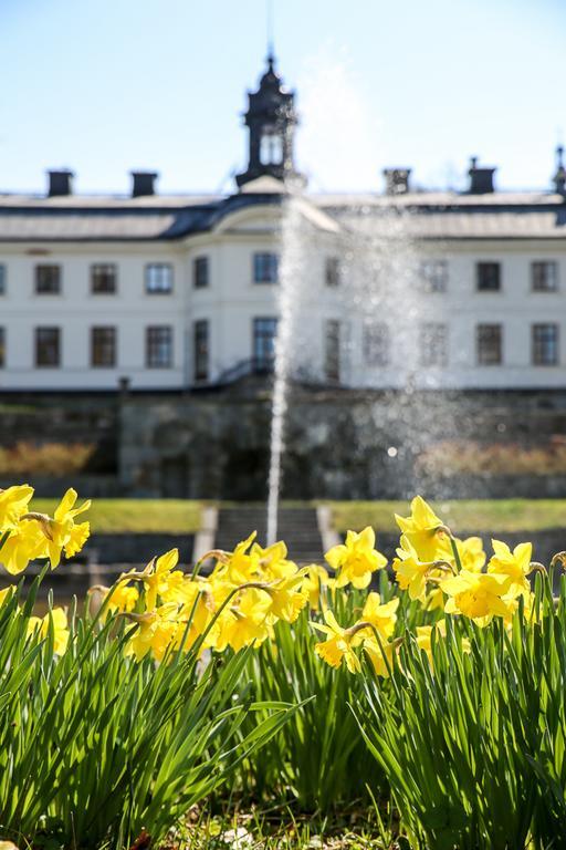 Kaggeholms Slott Bed & Breakfast Ekero Exterior photo