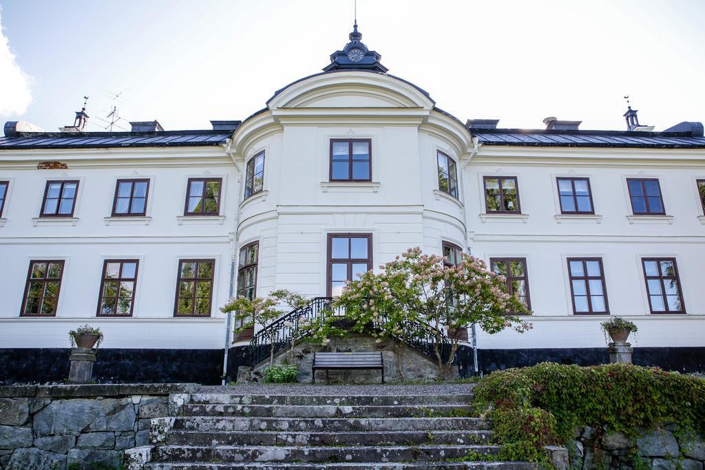 Kaggeholms Slott Bed & Breakfast Ekero Exterior photo