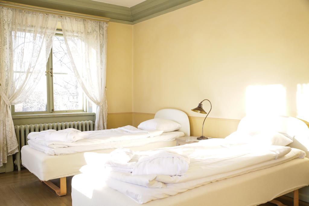 Kaggeholms Slott Bed & Breakfast Ekero Exterior photo